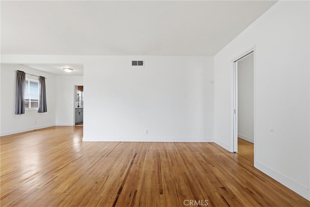 1911 W 160th