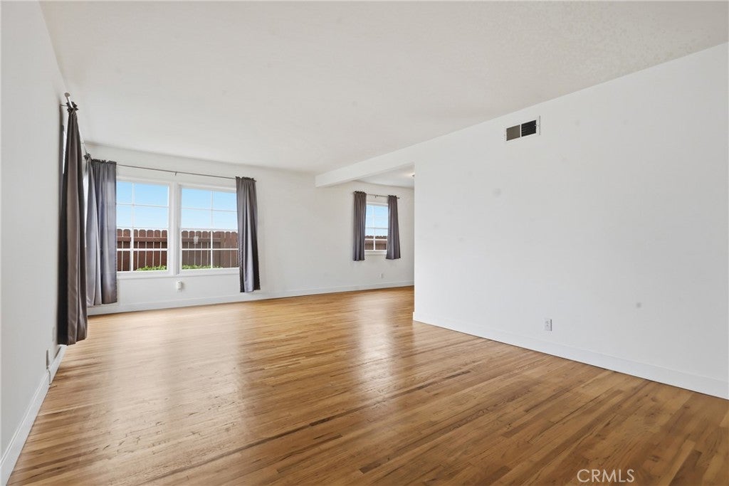 1911 W 160th