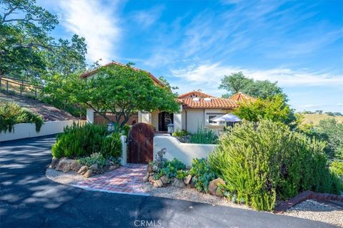 Tiny photo for 10662 Santa Ana Road, Atascadero, CA 93422 (MLS # NS26079042)
