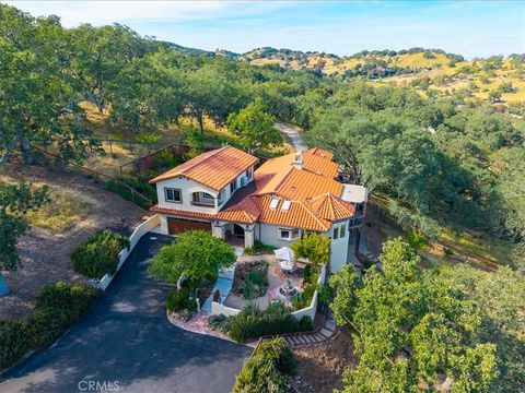Photo of 10662 Santa Ana Road, Atascadero, CA 93422 (MLS # NS26079042)