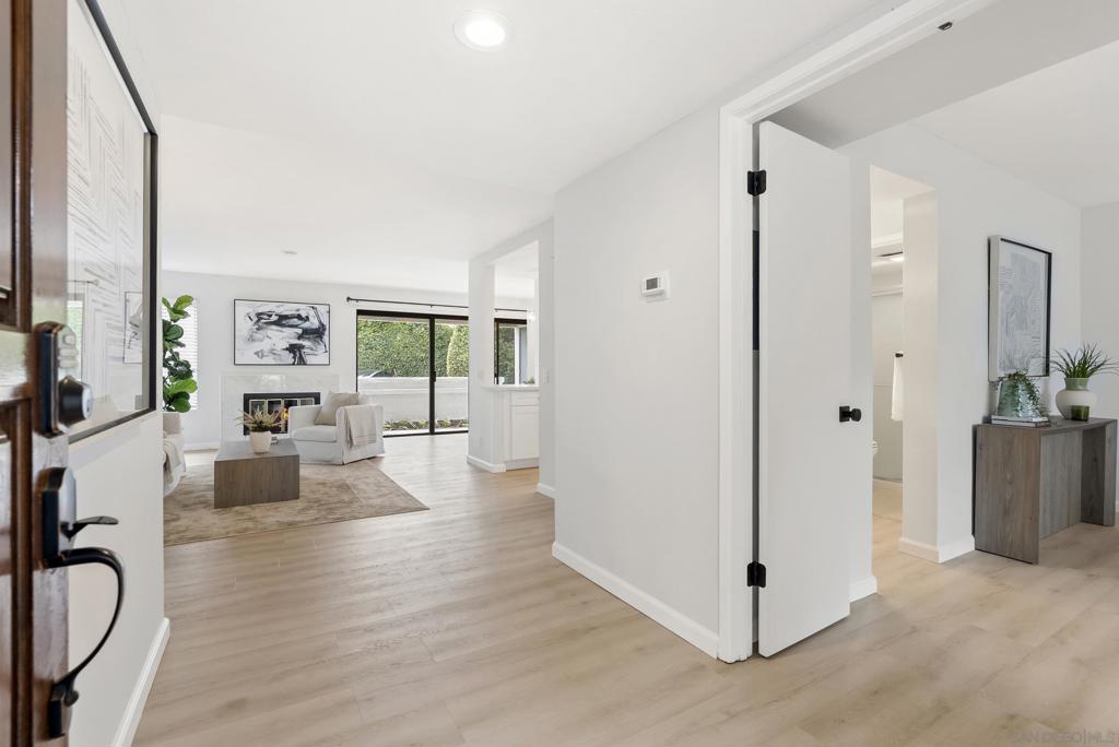 524 Via De La Valle H