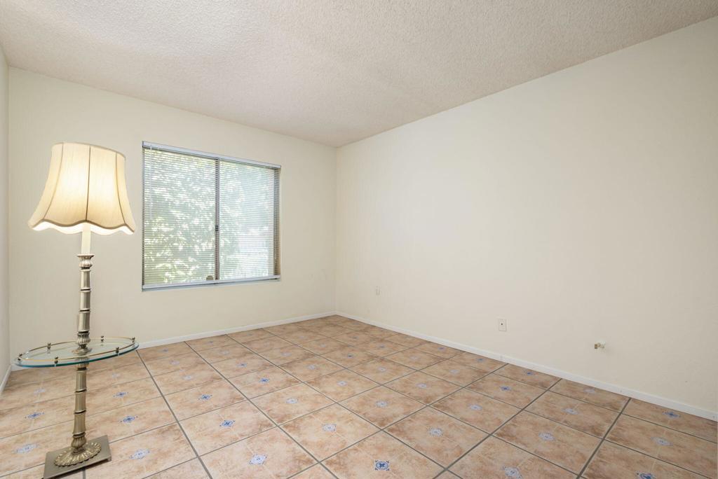 Peacock Palms - Residential