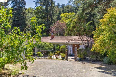 Photo of 8975 Golf Links Rd RD, Oakland, CA 94605 (MLS # 41143543)