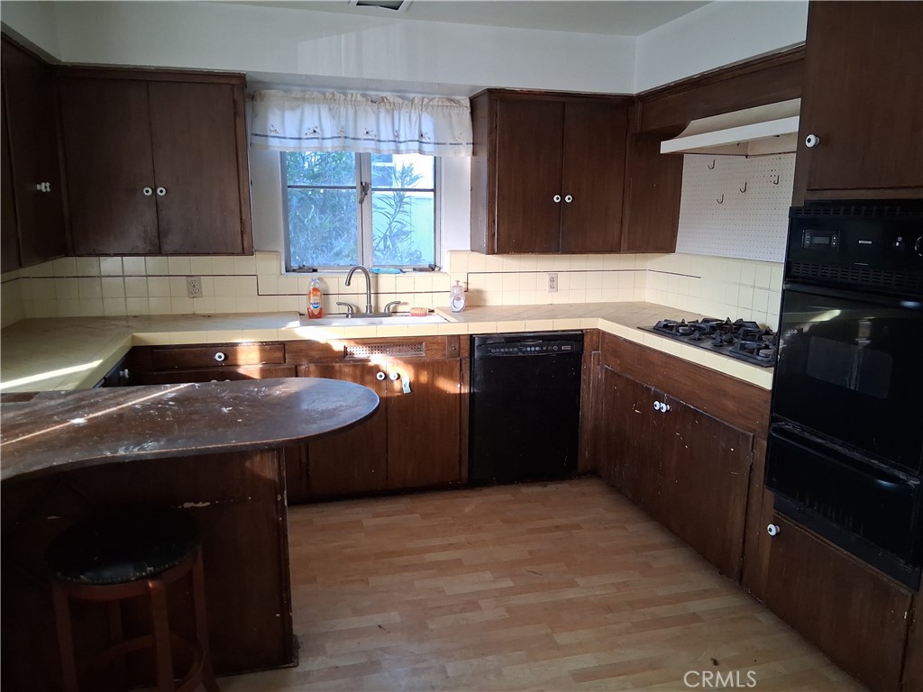 221 W Paseo De Cristobal