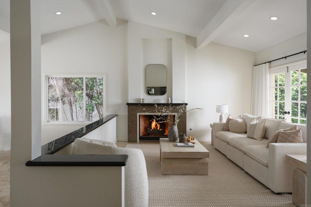 1695 Alta La Jolla Drive