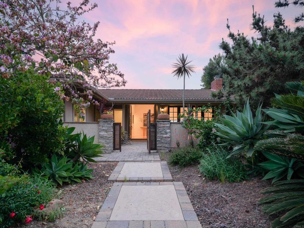 1695 Alta La Jolla Drive