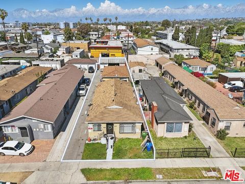 Photo of 6341 11th Avenue, Los Angeles, CA 90043 (MLS # 26637437)