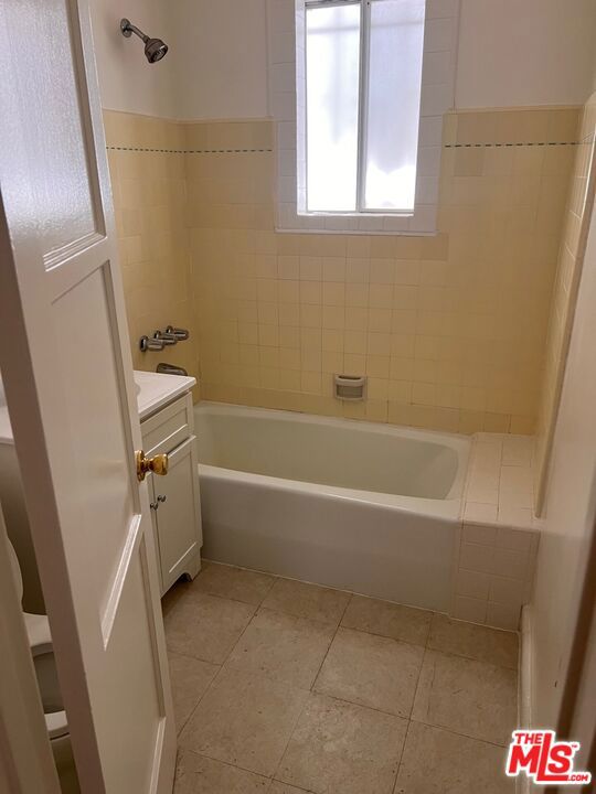 10612 Wilkins Avenue