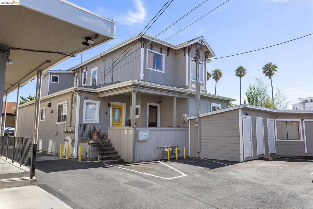 3128 Fruitvale Ave