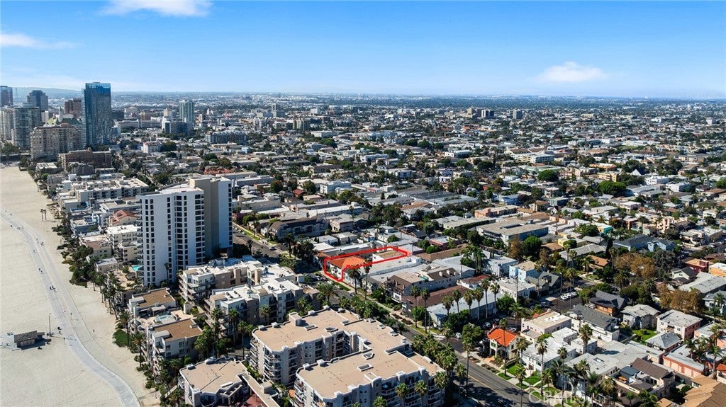 1325 E Ocean