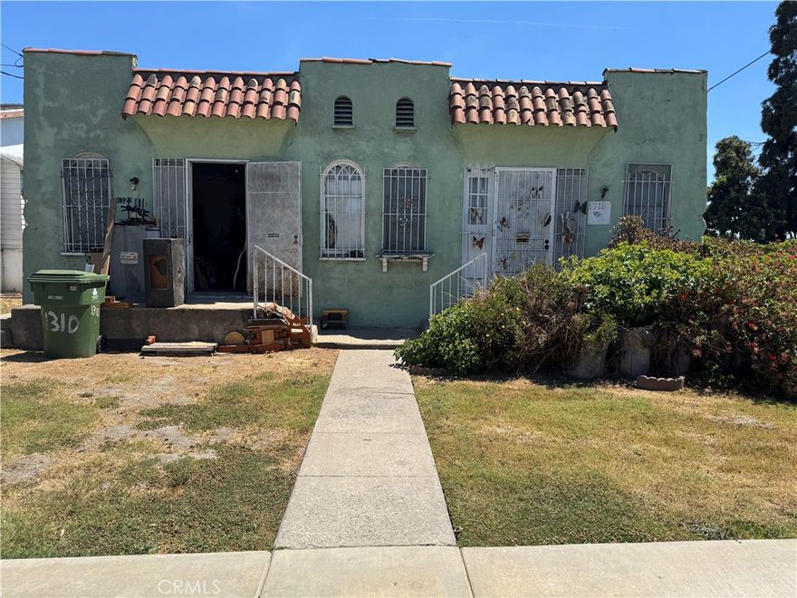 Property is a very large two bedroom one bath each Plex in the center of south Central Los Angeles. Property needs a little TLC tennis will remain in property at the close of escrow.