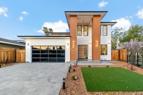 Tiny photo for 1040 W Riverside Way, San Jose, CA 95129 (MLS # ML82037565)