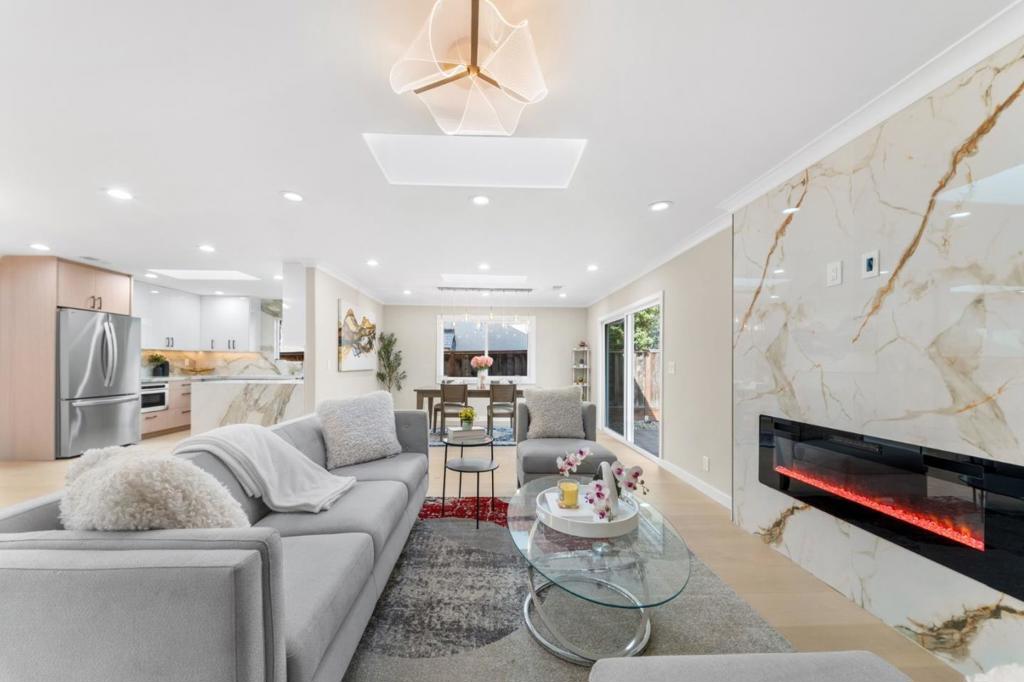 1351 Kintyre Way