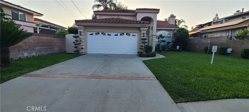 5613 N Charlotte Avenue