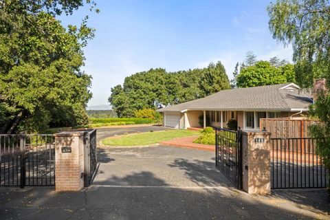 Photo of 140 Northridge Ln, Woodside, CA 94062 (MLS # ML82041730)