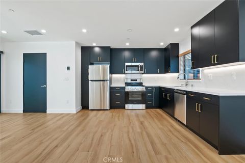 Photo of 2631 cochran Avenue, Los Angeles, CA 90016 (MLS # BB25251049) Photo of 2631 cochran Avenue, Los Angeles, CA 90016 (MLS # BB25251049)