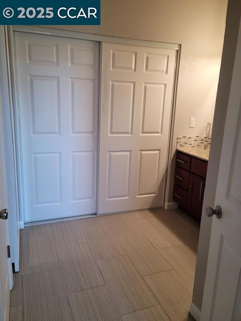 REDWOOD SHORES - Residential