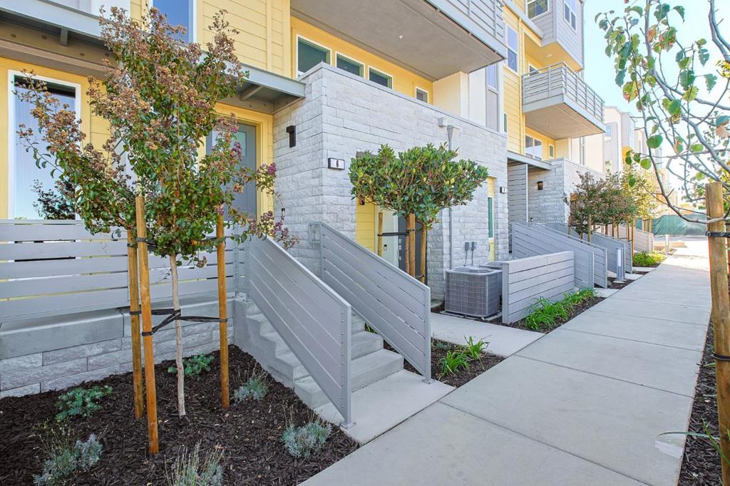 1303 Besra Terrace 13