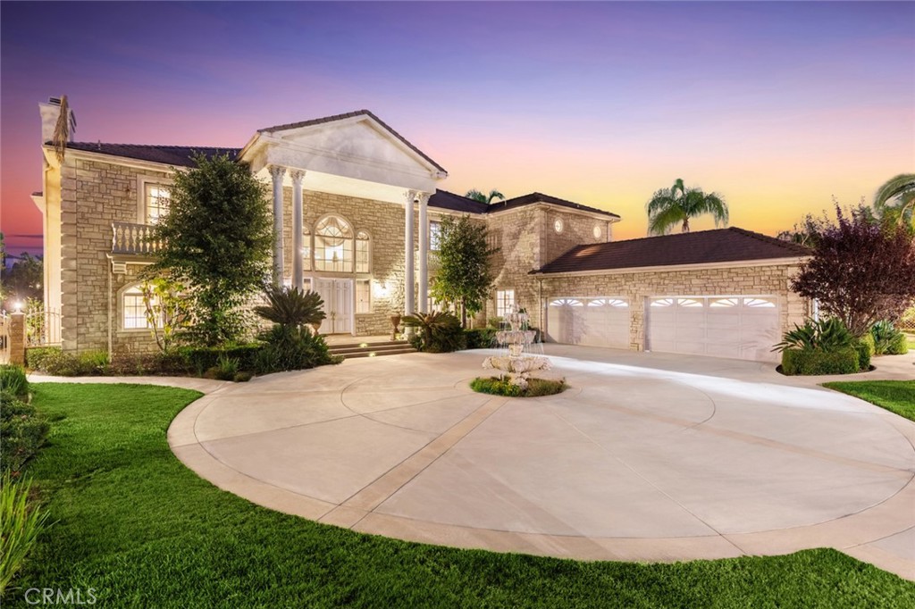 2828 Water Course Drive