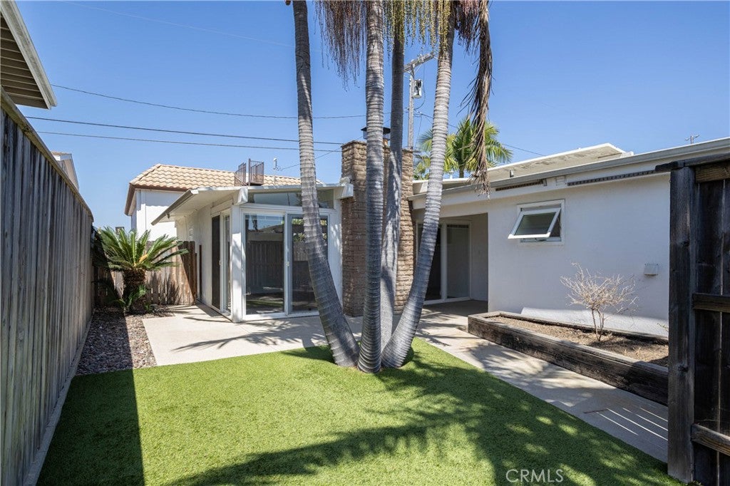 228 Avenida Pelayo