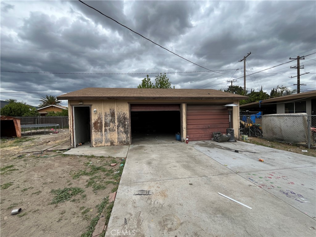 675 S Santa Fe Avenue