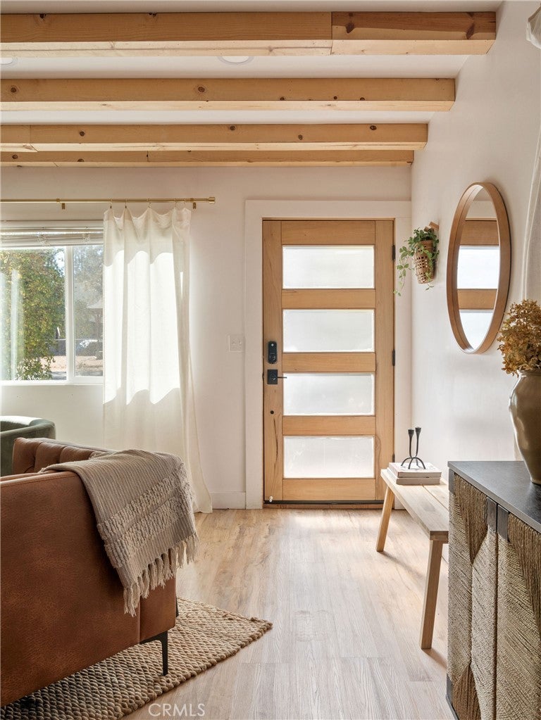 325 E Barker