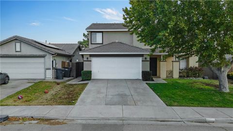 Photo of 2136 Westpark Drive, Rosamond, CA 93560 (MLS # SR25257336)