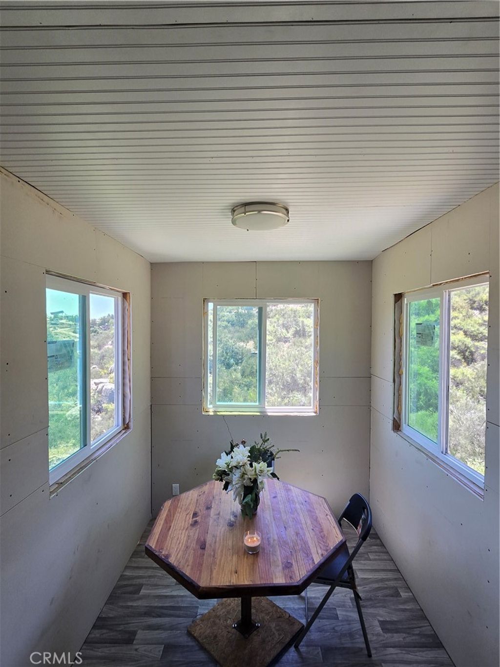 listing image 130720395162991577100