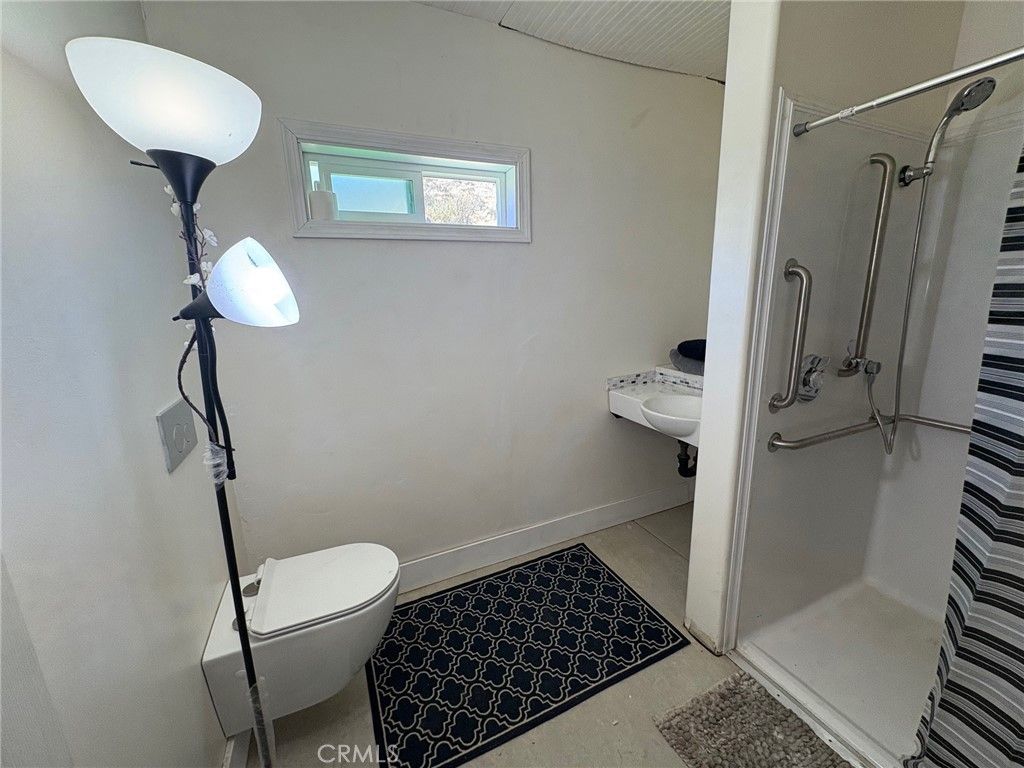 listing image 130724285700497059642