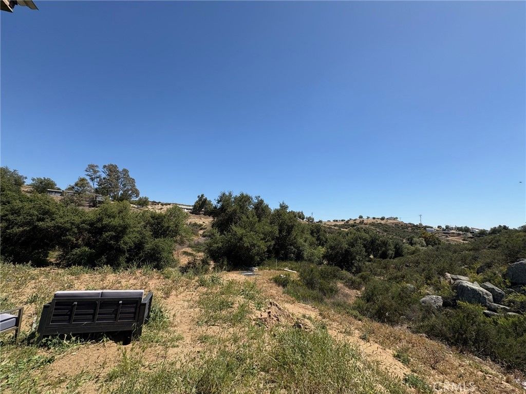 listing image 130721294457331436555