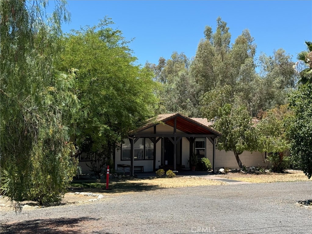 26875 Pleasant