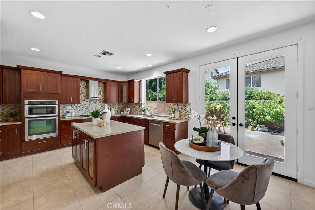 23 Delano, Irvine CA 92602 - Photo 7