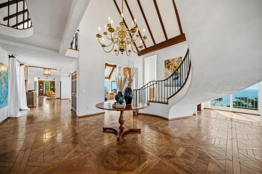 3205 Ballantrae Lane