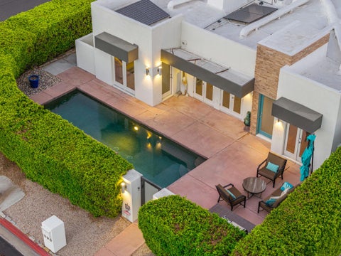 Photo of 590 N Plaza Amigo, Palm Springs, CA 92262 (MLS # 219154408PS)