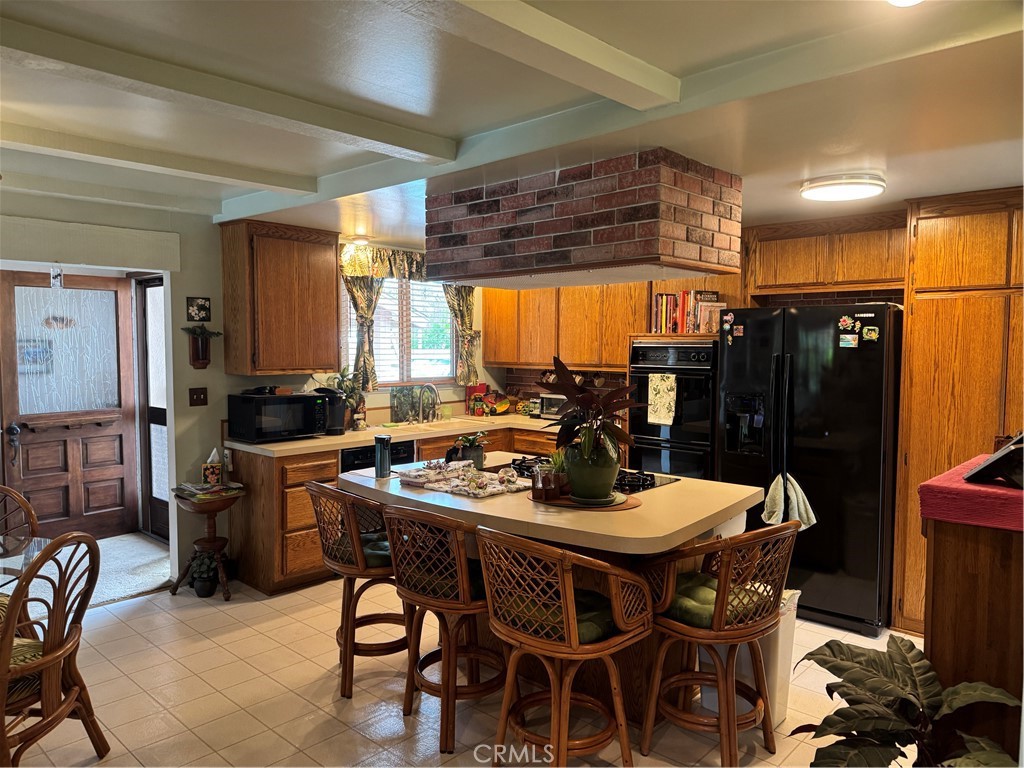 865 Loma Circle