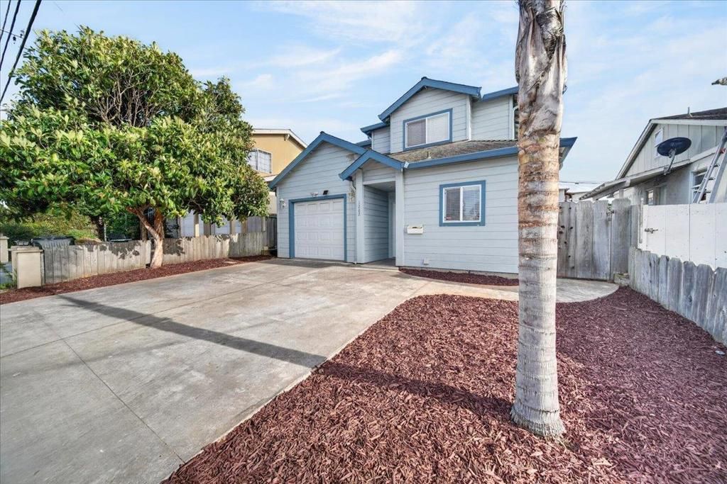 Photo of 1282 Hamilton Avenue, Seaside, CA 93955 (MLS # ML82043419)
