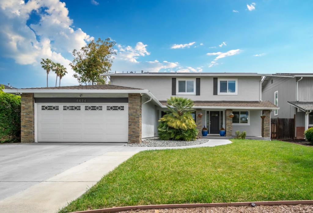 4474 Poinsettia Court