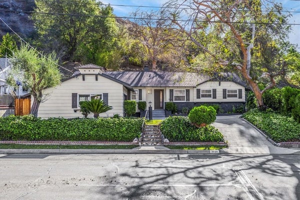 2020 OAK VALLEY RD, GLENDALE, CA 91208 - Image 60a2eb9f3659dfc039287dcefab1504e/2741751703