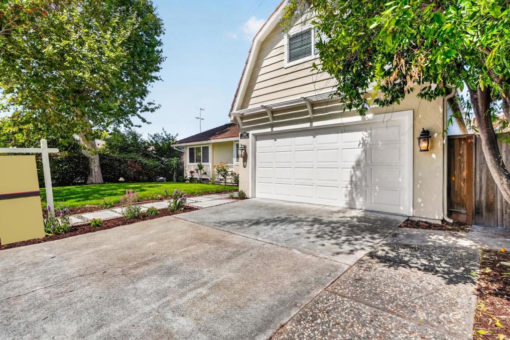 799 Peekskill Drive
