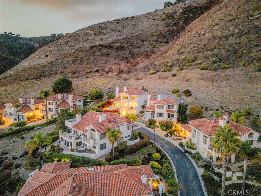 Shell Beach(600) - Residential