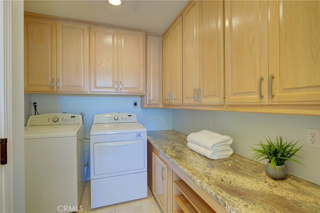 Shell Beach(600) - Residential