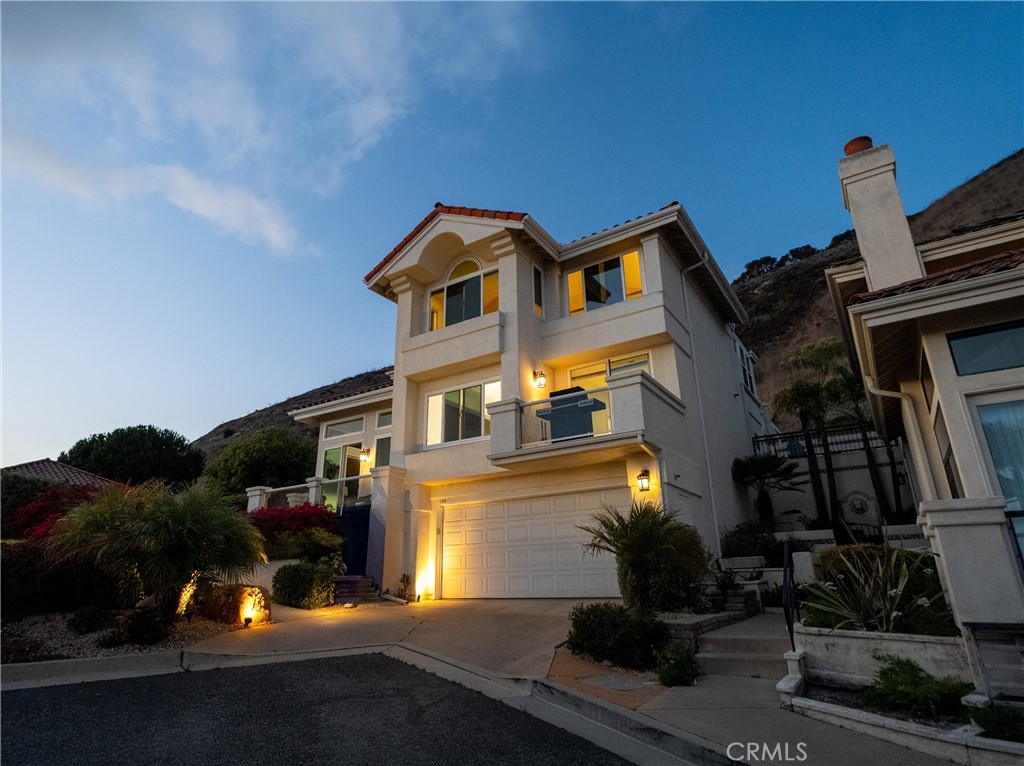 Shell Beach(600) - Residential