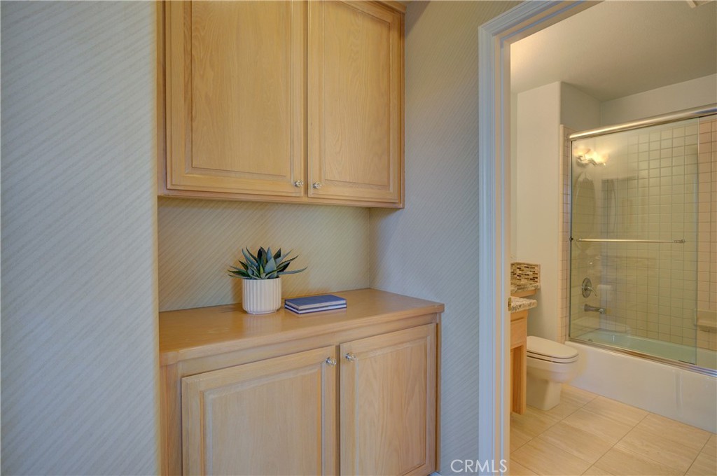 Shell Beach(600) - Residential