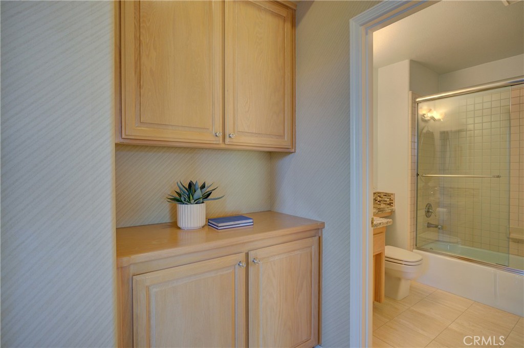 Shell Beach(600) - Residential