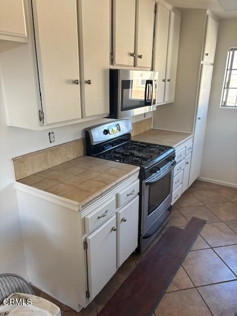 Tiny photo for 2041 Blackberry Circle, Oxnard, CA 93036 (MLS # V1-33132)