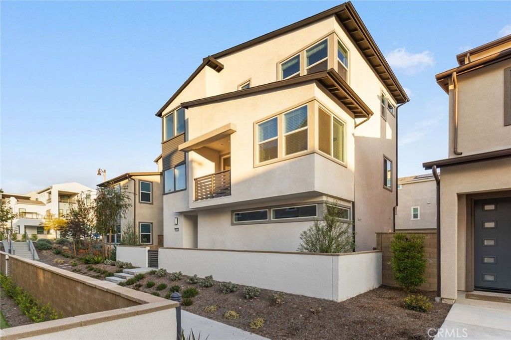Photo of 470 Lobata, Irvine, CA 92618 (MLS # WS26070114)