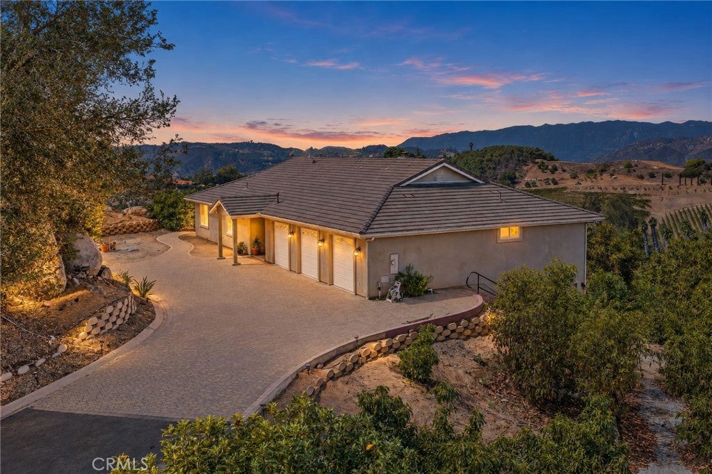 24135 Mirasol Way