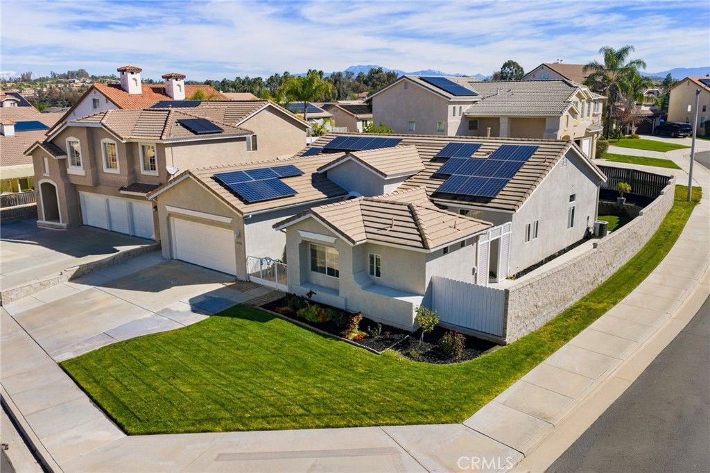 Photo of 26526 Lido Drive, Murrieta, CA 92563 (MLS # SW26034510)