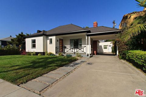 Photo of 4068 Sutro Avenue, Los Angeles, CA 90008 (MLS # 26835237)