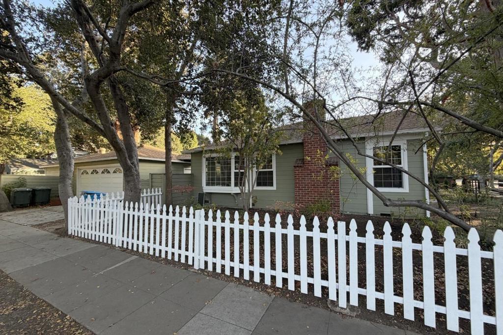 Properties 1 458 Central Avenue